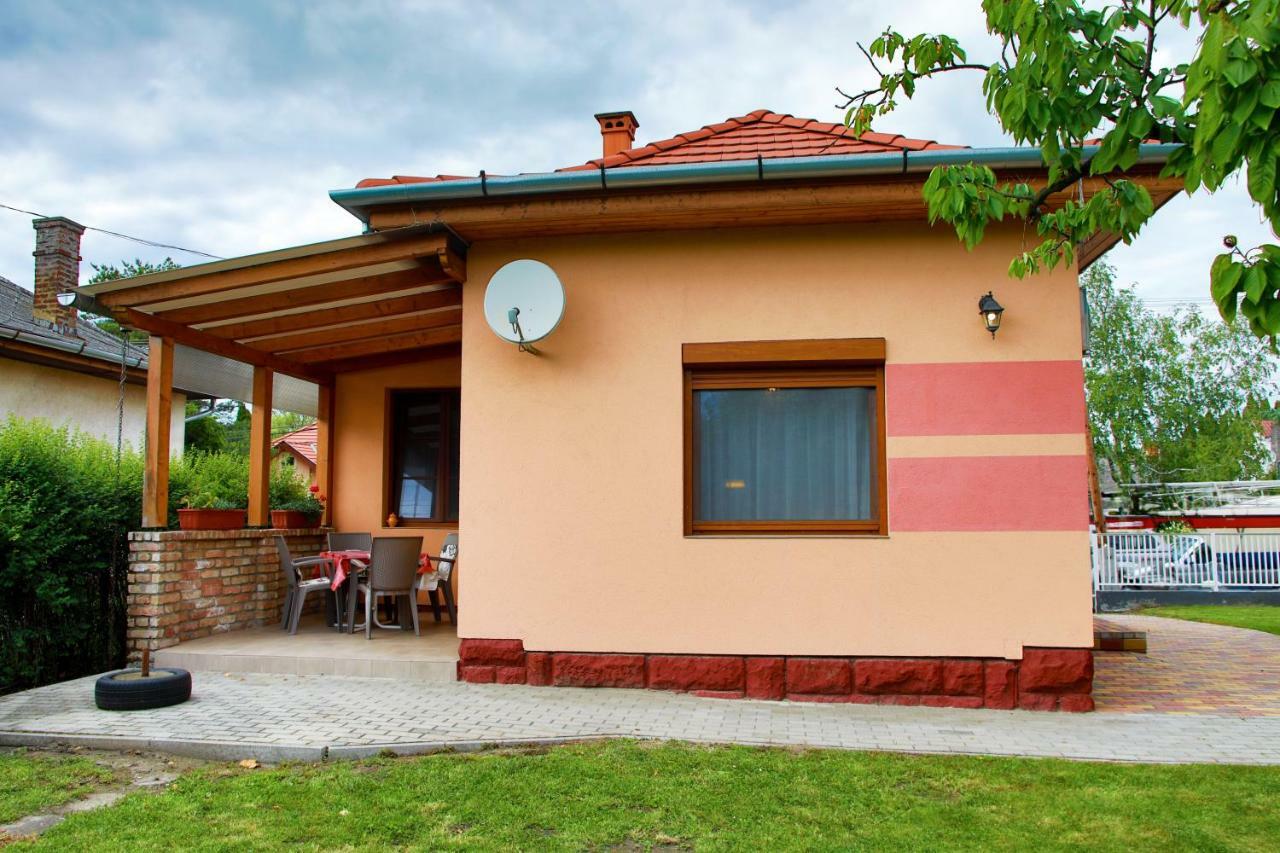 Balaton Apartman Balatonmáriafürdő Exterior foto